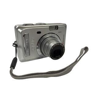 Pentax Optio S60 6.0MP Digital Camera Silver with 512MB SD Card Read